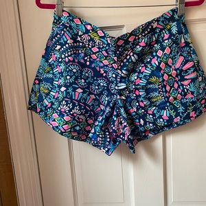 Lilly Pulitzer Ocean View Pull on Shorts size M